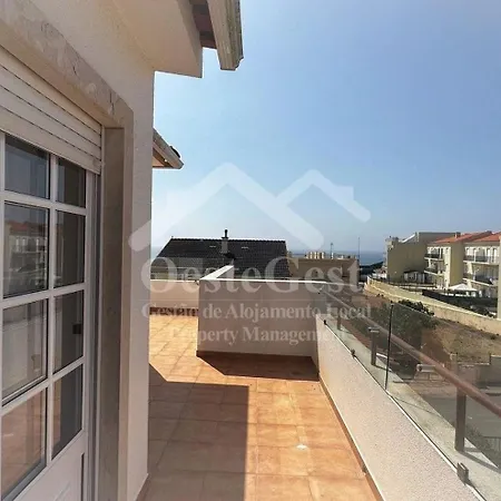Weisser Balkone Apartment Praia da Lourinha