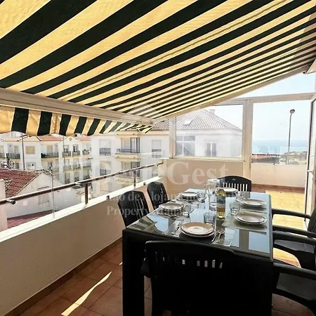 Apartment Weisser Balkone